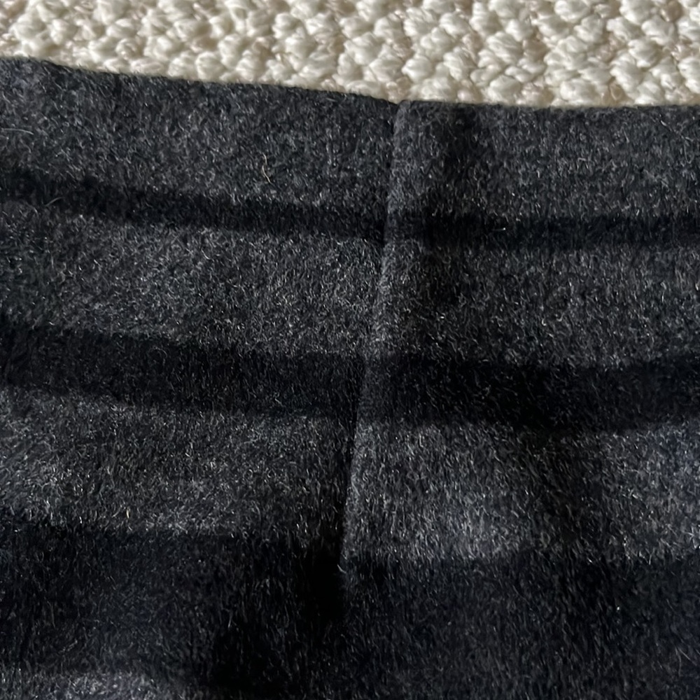 Banana Republic Black And Gray Stripe Wool Mini Skirt Size 8 - Picture 5 of 11